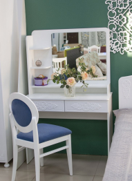 Полка с зеркалом ТН-2