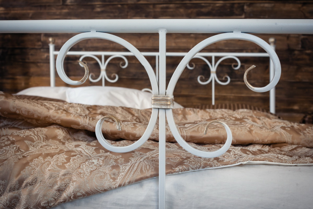 Кованые кровати, Кованая кровать Симона 1.8 с двумя спинками
